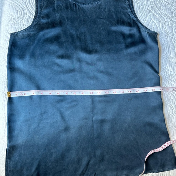 Chaus Silk sleeveless top. Size S. - Picture 9 of 15